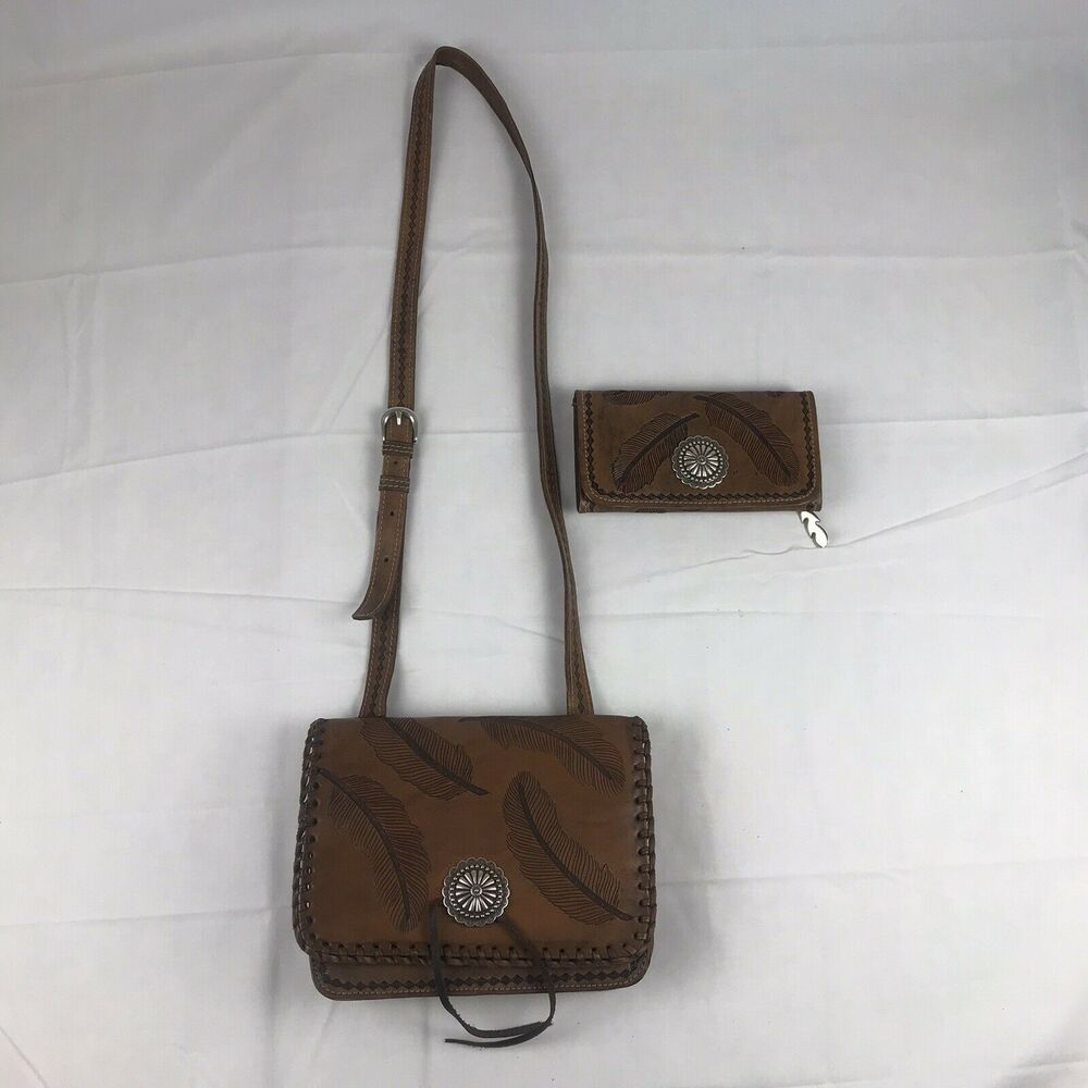 vintage american west feather crossbody with‎ matching wallet preowned